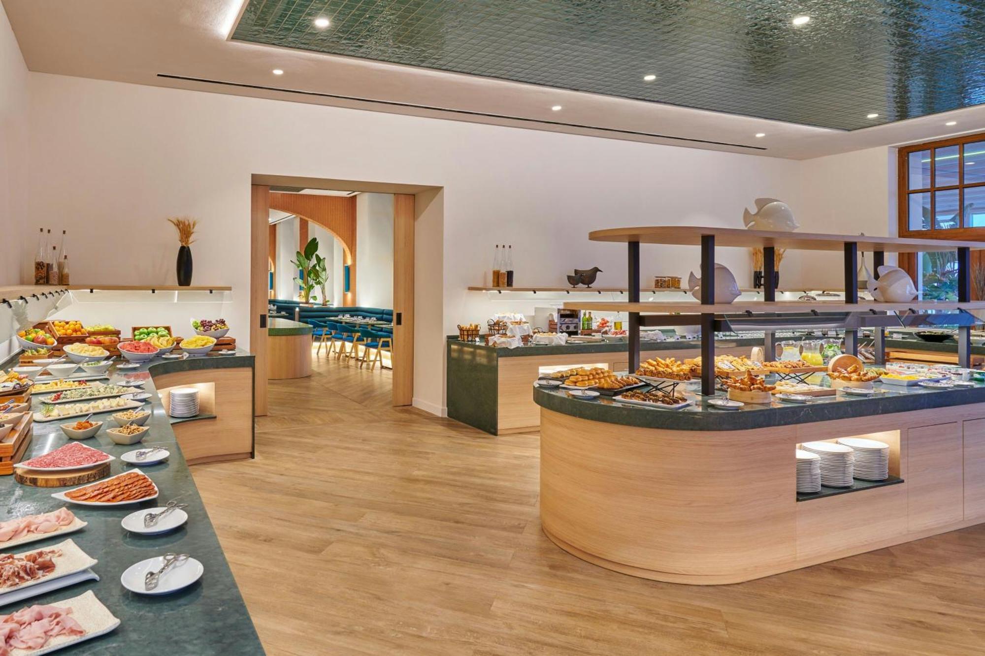 Hotel Le Meridien Ra And
